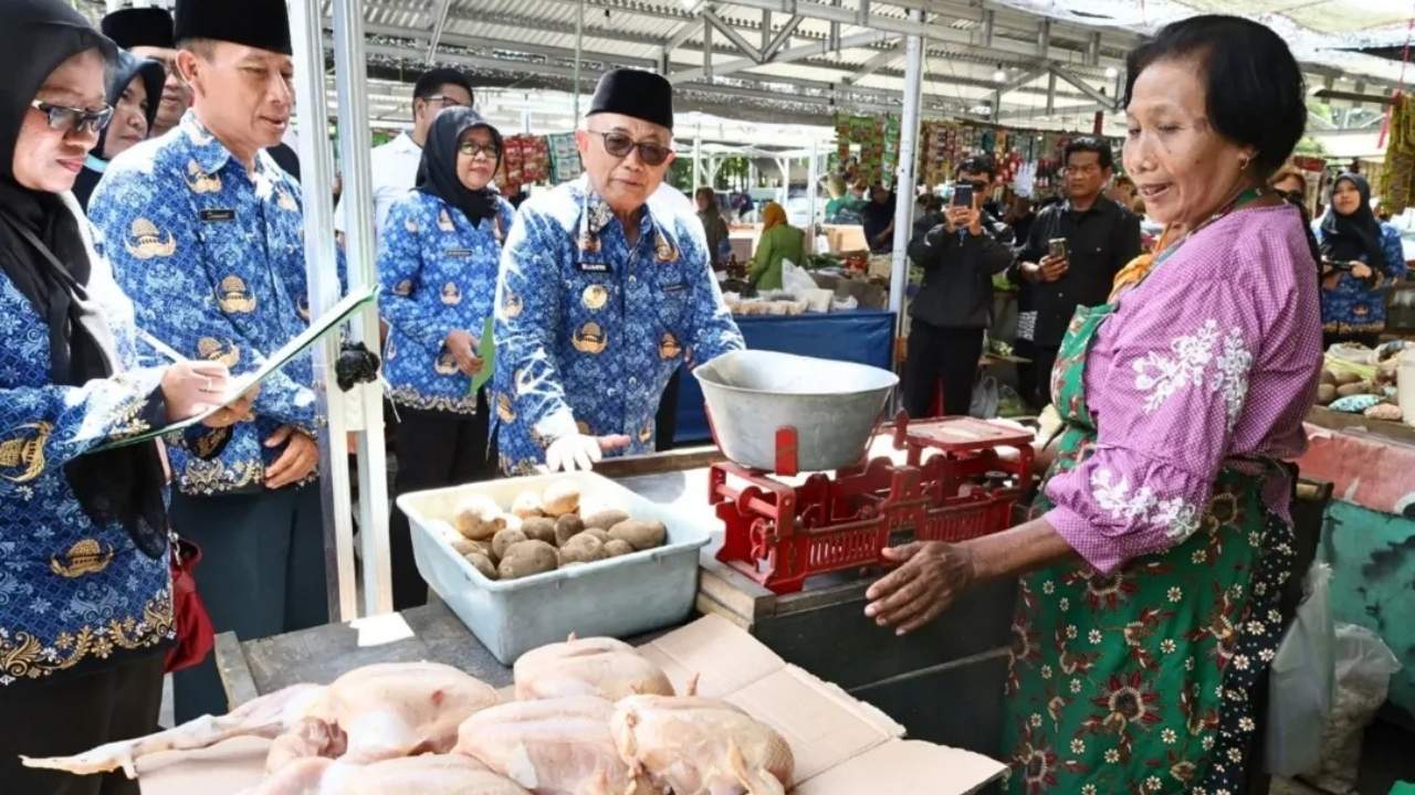 Cabai Rawit Melonjak, Ini Daftar Lengkap Harga Kebutuhan Pokok Blitar Februari 2026