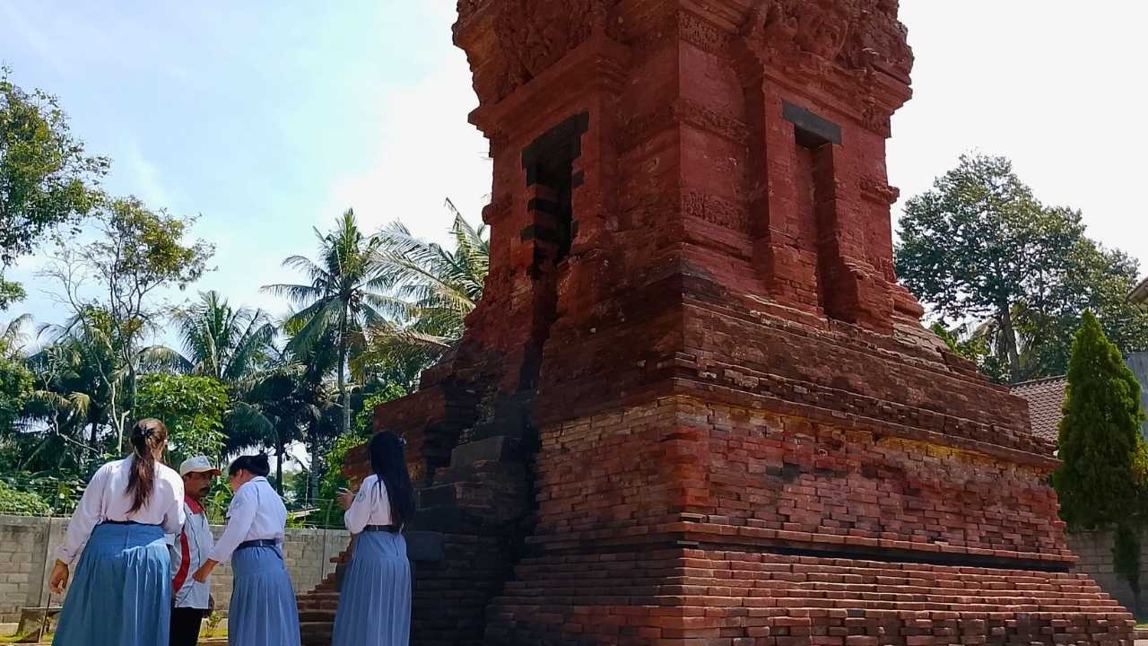 Sunyi Pengunjung, Candi Kalicilik Masih Jadi Ruang Ibadah dan Jejak Majapahit di Blitar