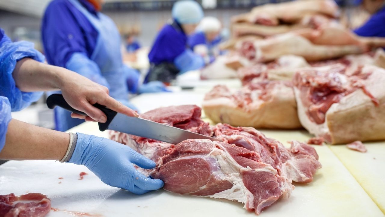 Cegah Keracunan Saat Idul Adha, Dinkes Blitar Perketat SOP Pengolahan dan Penyimpanan Daging Kurban