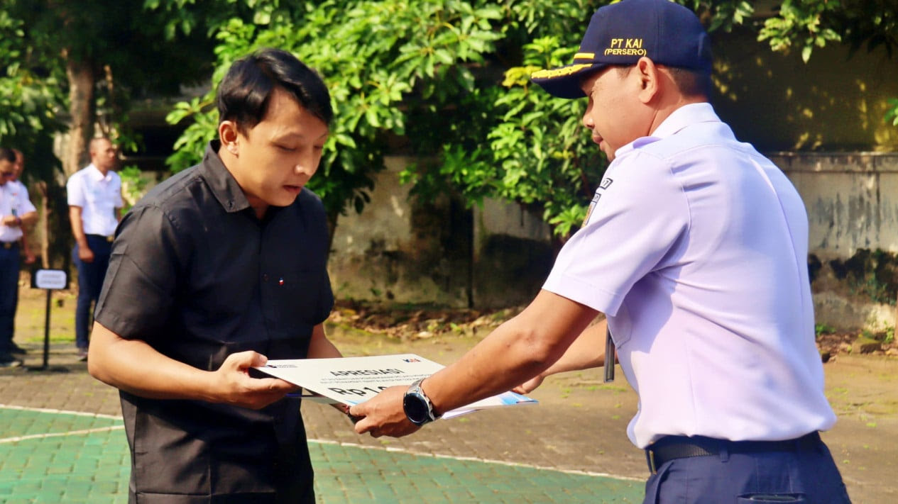 Warga Gagalkan Aksi Pencurian Baut Rel Kereta Api