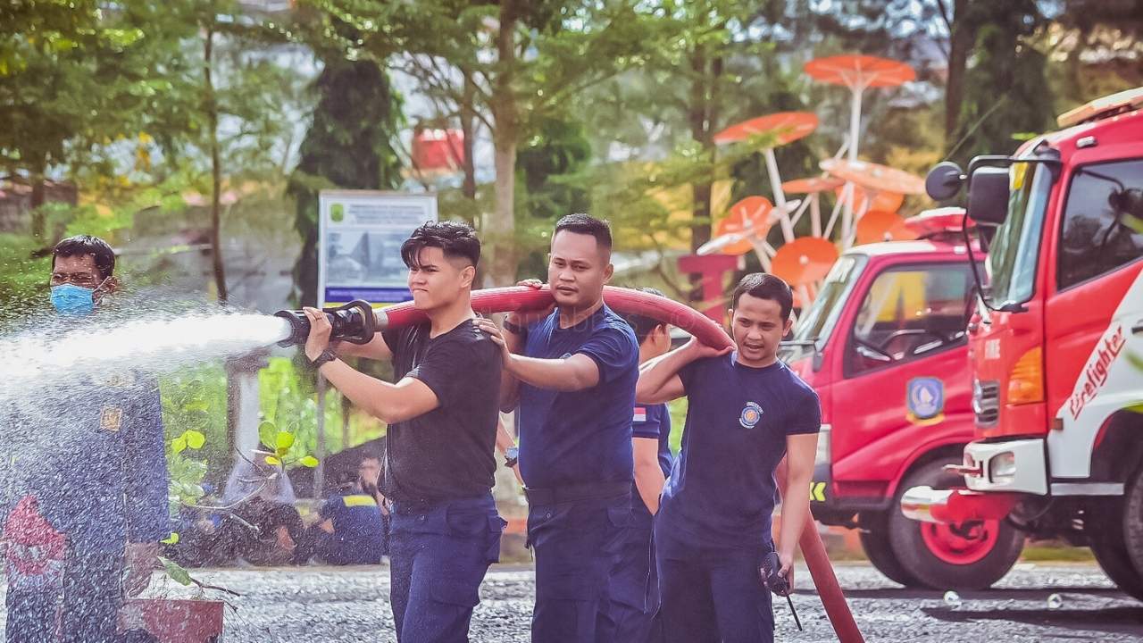 Tak Kenal Tanggal Merah! Damkar Blitar Siaga 24 Jam Saat Libur Lebaran