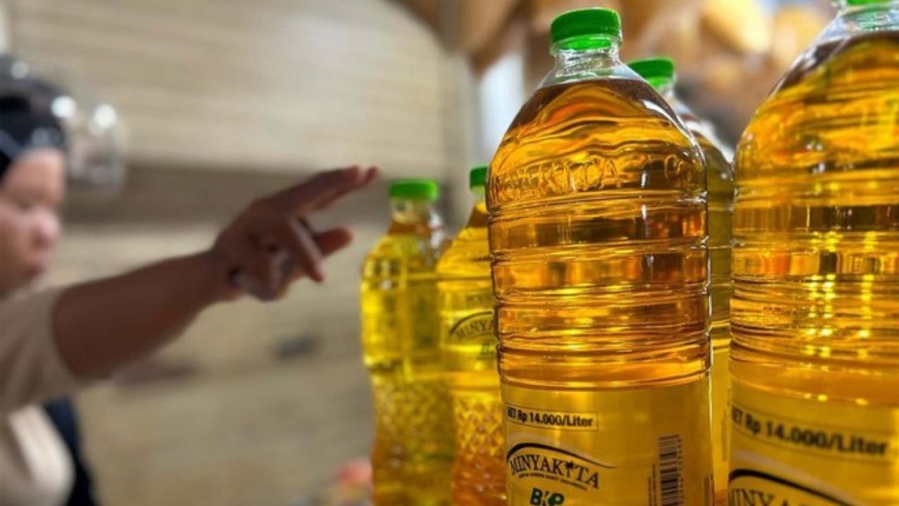 Isu MinyaKita Langka Mencuat, Disperindag Blitar Pastikan Stok Tersedia
