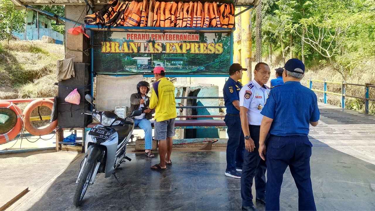 Keselamatan Penumpang Diutamakan, Dishub Blitar Cek Tambangan Jelang Lebaran