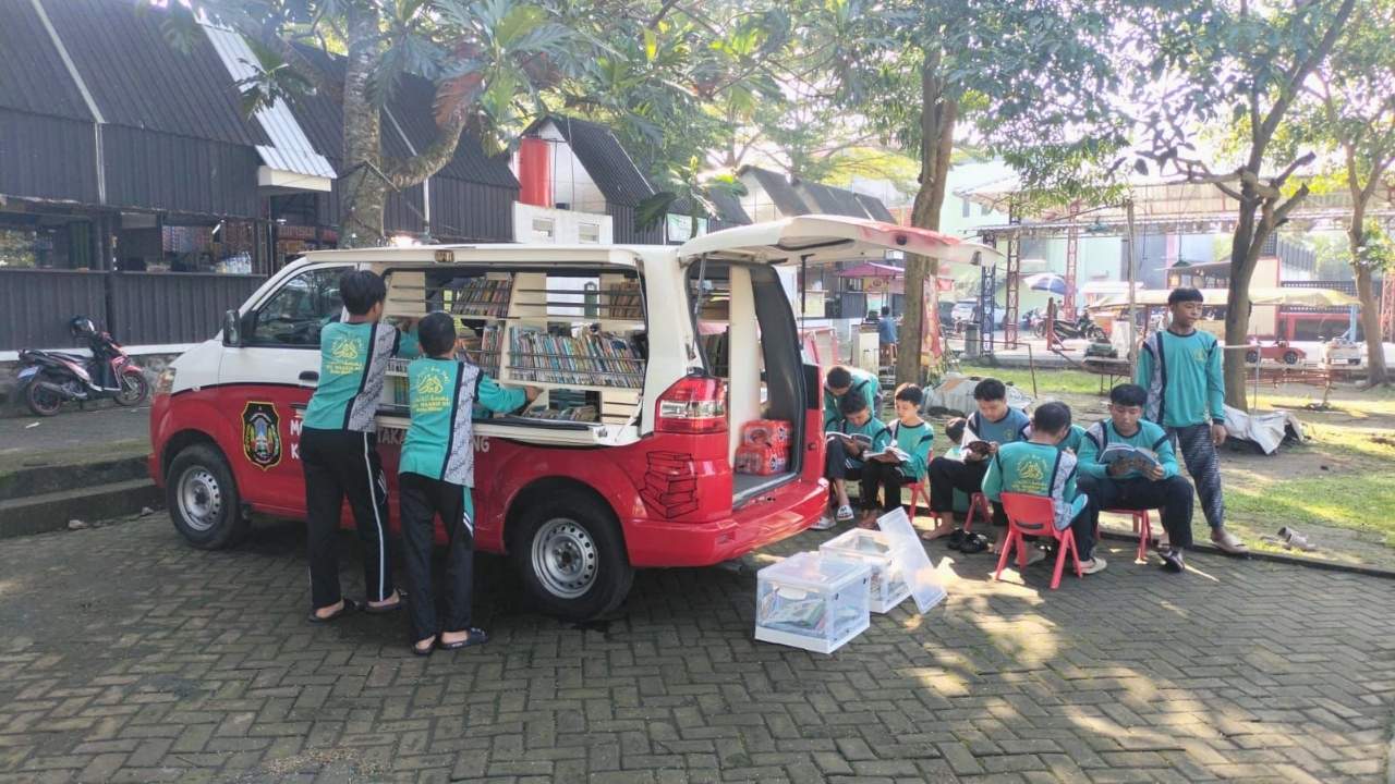 Modal BBM Cuma Rp 13 Juta, Perpustakaan Keliling Kota Blitar Masih Meroda