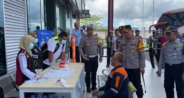 Polres Blitar Kota Lakukan Ramp Cek dan Tes Kesehatan
