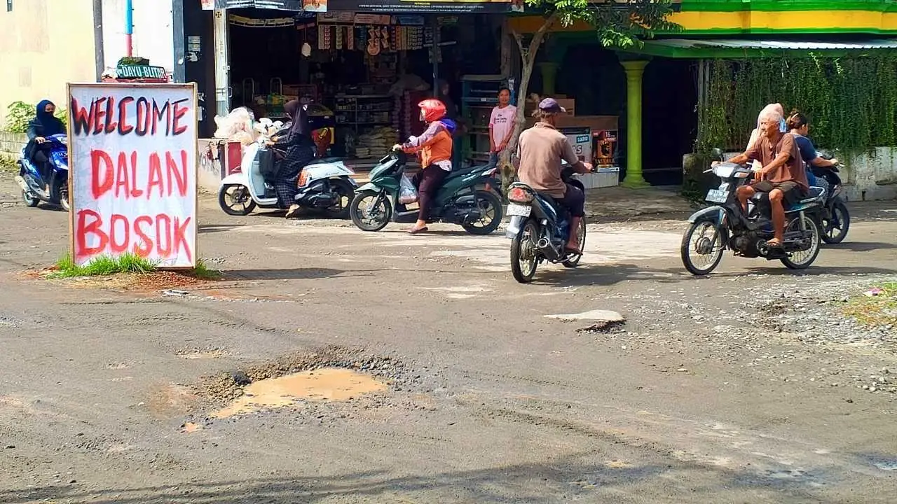 Jalan Rusak Candirejo Blitar