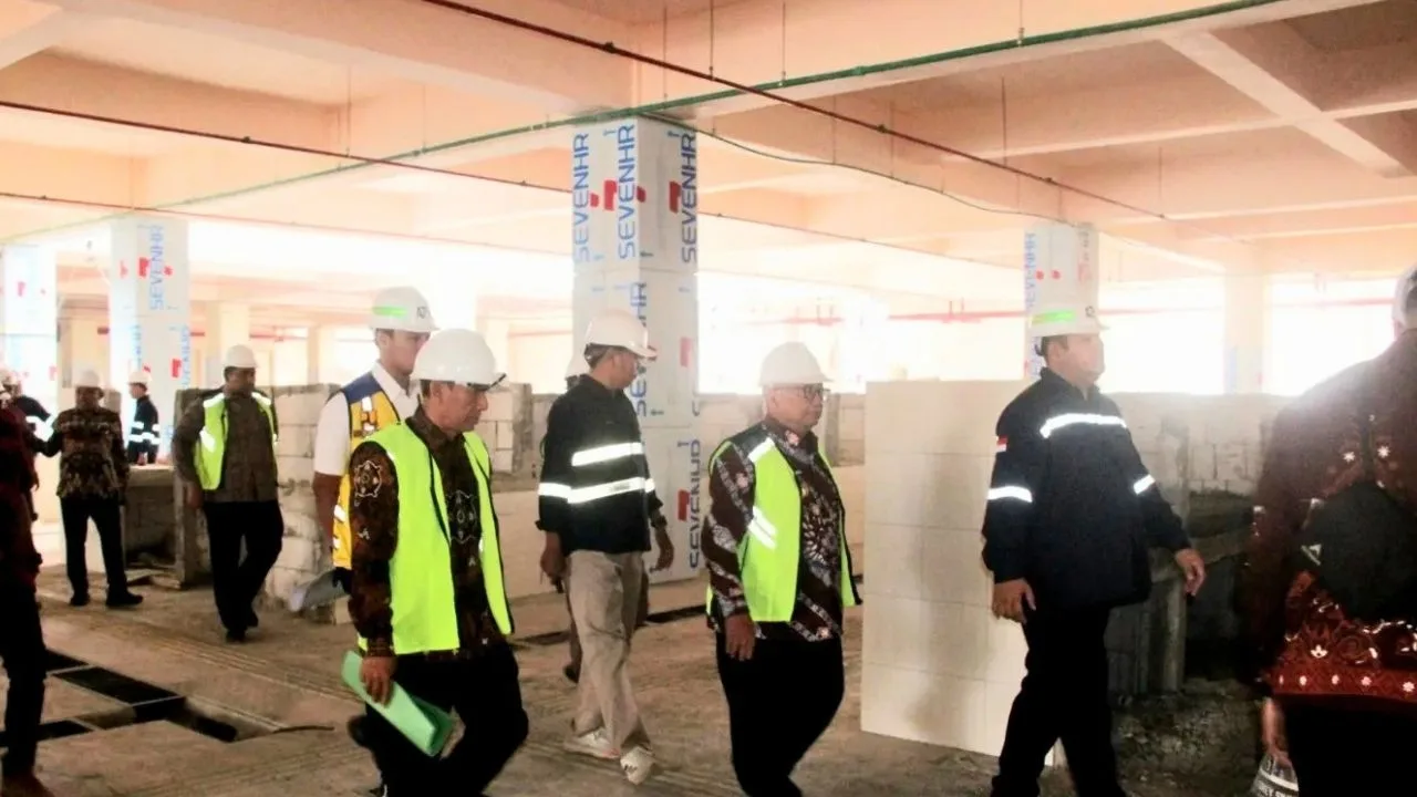 Pembangunan Pasar Kesamben Sudah Setengah Jalan, Bupati Blitar Minta Fasilitas Ramah Disabilitas dan Lansia