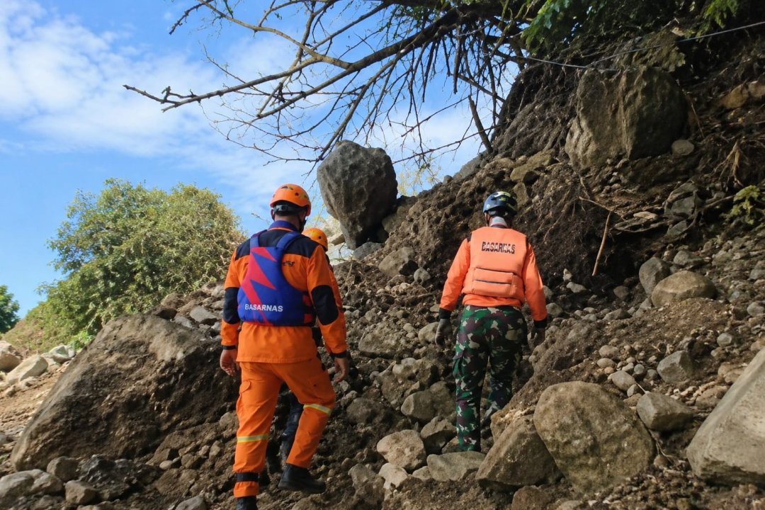 Santriwati Hilang di Pantai Pangi Masih Belum Ditemukan, Tim SAR Perluas Area Penyisiran Hingga 3 Kilometer