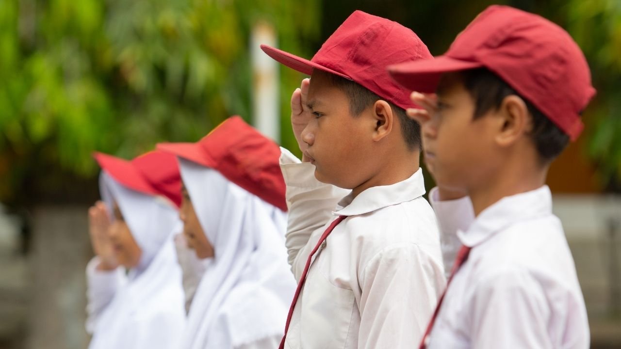 Dipatok Hampir Rp2 Miliar, Siswa Sekolah Negeri Blitar Bakal Dapat Kain Seragam
