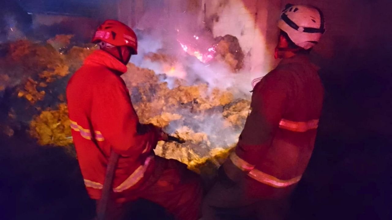 Resiko Kebakaran Meluas, Damkar Blitar Imbau Warga Tak Bakar Sampah Sembarangan