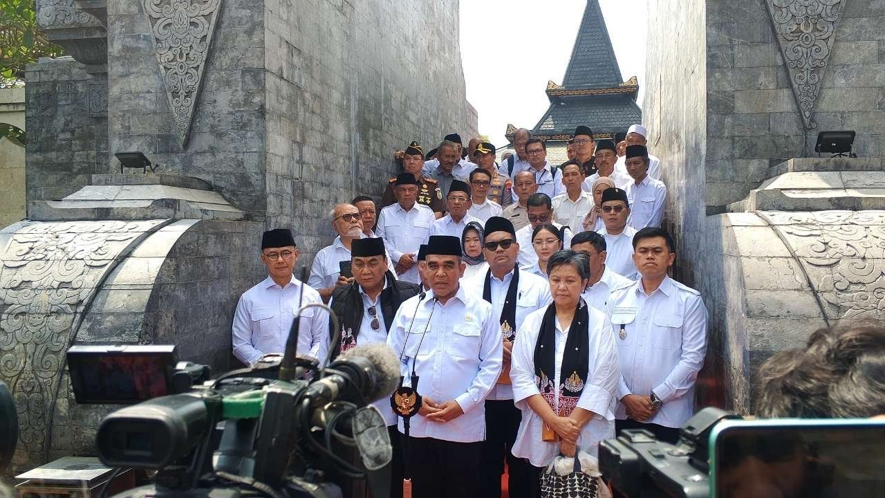 Jelang HUT Ke-81 Kemerdekaan RI, Ketua MPR RI Ziarah ke Makam Bung Karno