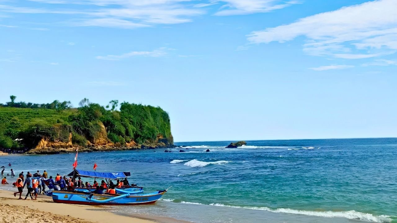 Libur Sekolah Ubah Peta Wisata Blitar, Pantai Tambakrejo Salip Kampung Coklat