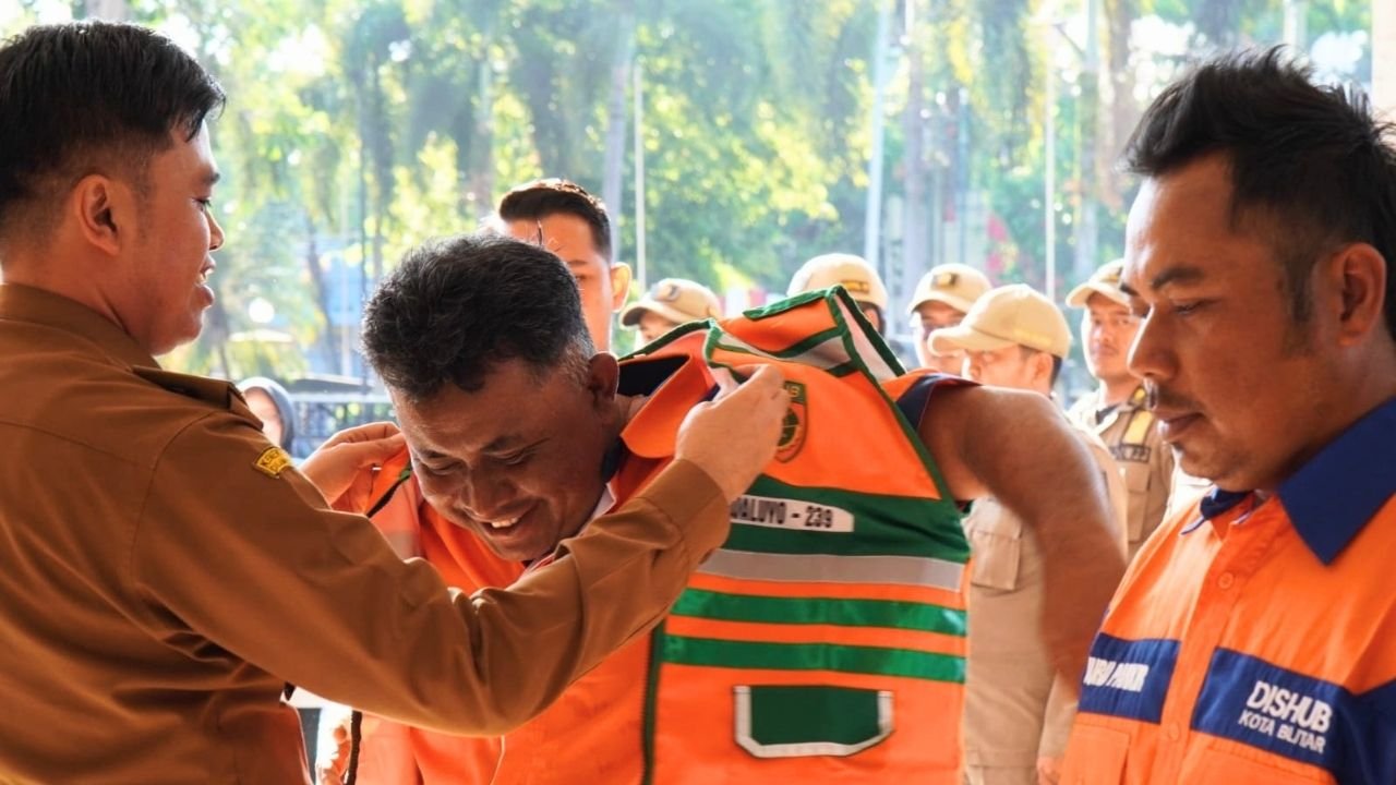 Tarif Parkir Terjangkau, Pemkot Terjunkan Jukir di Bazar Blitar Djadoel 2026
