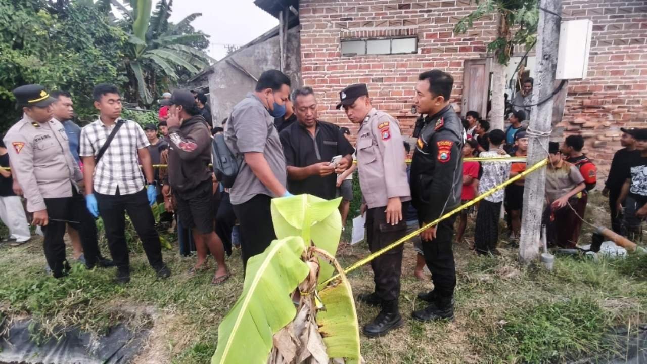 Dilaporkan Hilang, Jasad Perempuan Ditemukan Mengapung di Kolam Koi Udanawu Blitar