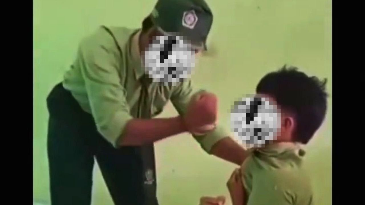 Dipicu Komentar di Live TikTok, Video Bullying Pelajar di Wlingi Viral