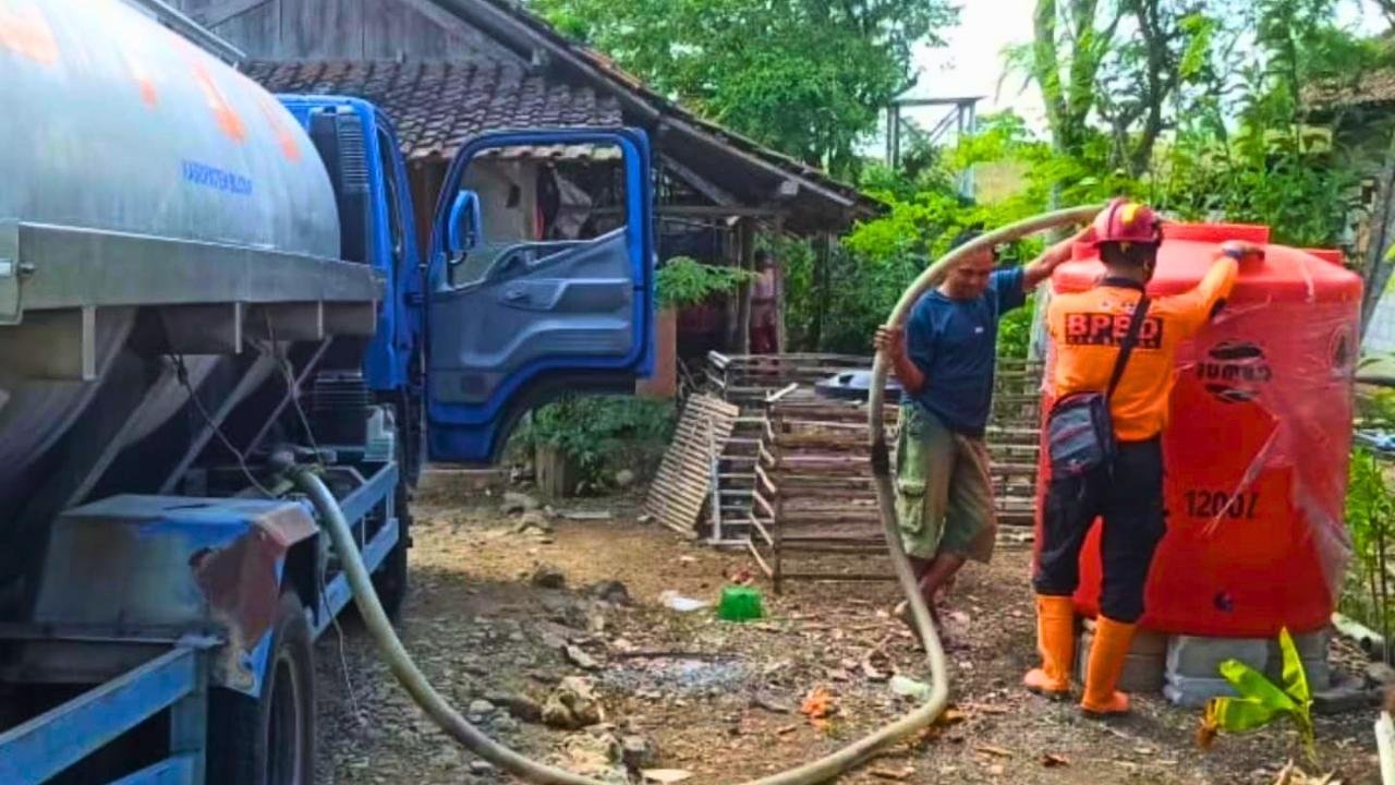 Jatim Masuki Puncak Kemarau, BMKG: Waspada Kekeringan dan Karhutla