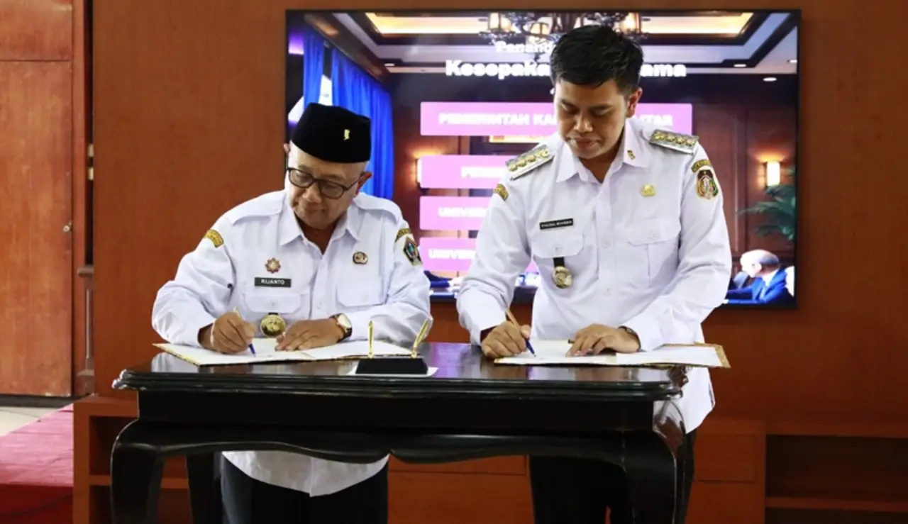 Perkuat Sinergitas, Pemkab dan Pemkot Blitar Teken MoU Pembangunan Terintegrasi